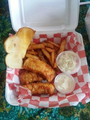 Friday night 3-piece fish fry to go