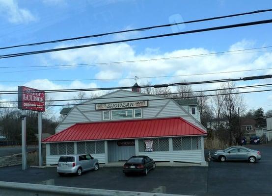 Suzy's Lounge