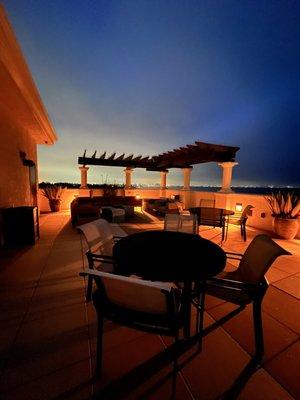 Nice rooftop opened till 10pm