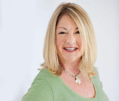 Leslie Eskildsen with Realty ONE Group