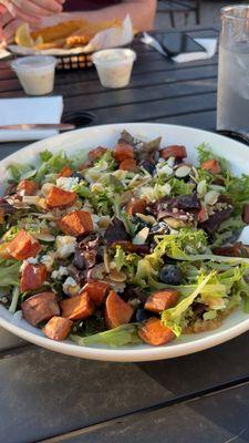 Social House Kitchen and Bar