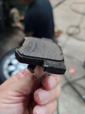 Worn out break pad