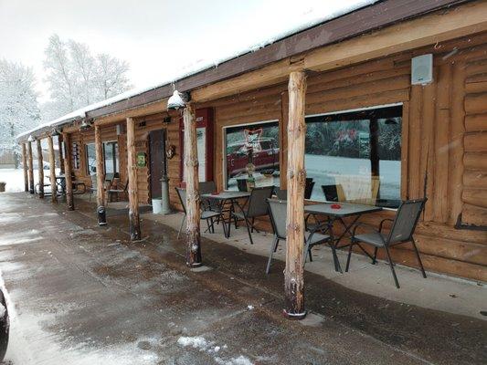 BackWoods Bar & Grill