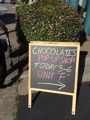 Yummy chocolates! Great flavors by her coconess and Neo Cocoa! Try them!