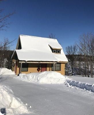 Maple View Cabin Sleeps 10+
3 Bedroom - 3 Bath
$300 a night - 2 night min.