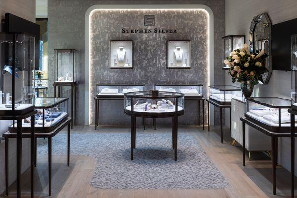 The Stephen Silver Fine Jewelry Boutique on the ground floor at The Villa Menlo Park