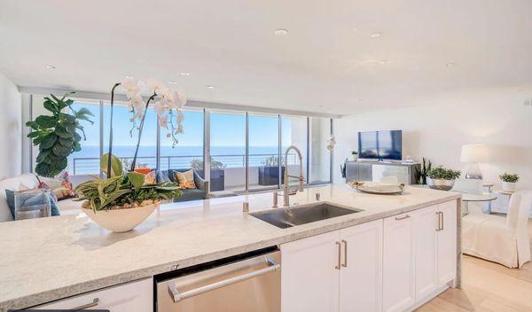 Debra O'Neill - RE/MAX Real Estate