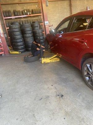 Horrible worker he definitely doesn't have customer service skills