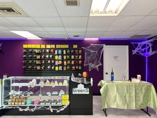 Whittier Dispensary
CALL OR TEXT US! 562-662-1432
ADDRESS: 15022 Mulberry Drive Suite I Whittier, CA 90604