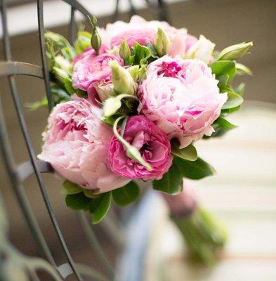 Phillip's Flowers & Gifts