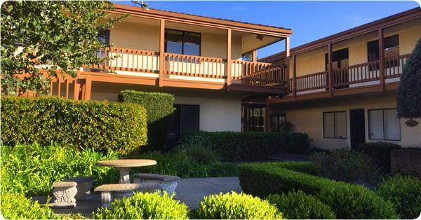 Centrally located with great airport access, The 2100 Building at Garden Road includes a variety of private, dedicated office space.