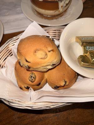 Complimentary scones !