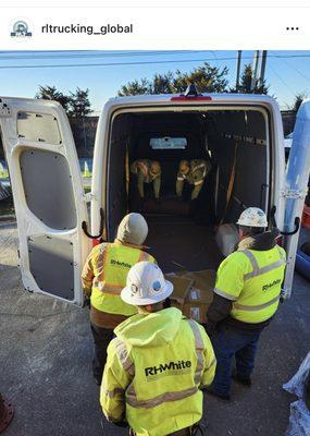 Rising Logistics Trucking