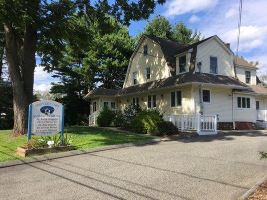 Mountain Lore Animal Hospital