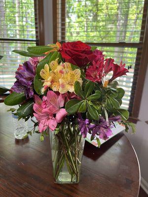 Woodstock Flowers & Gifts