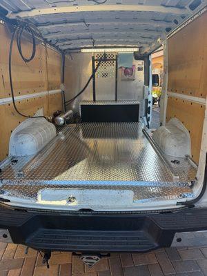 J & M Truck Bodies & Equip