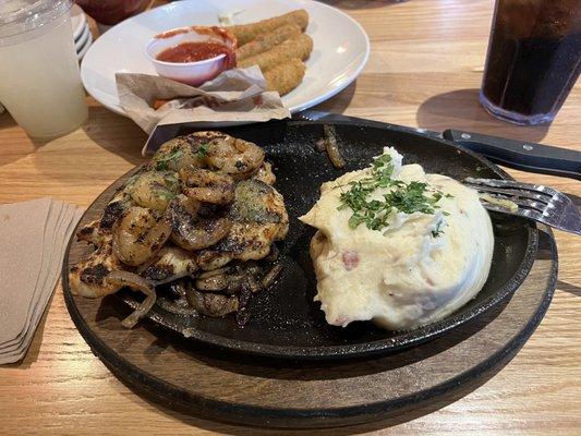 Applebee's Grill + Bar