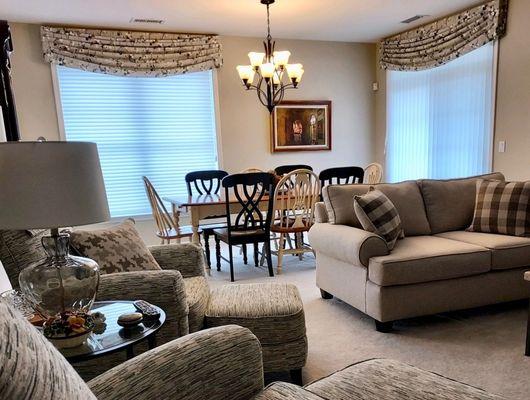 Melanie's Custom Coverings