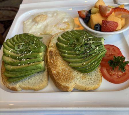 Avocado toast with fruit