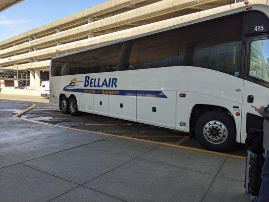 Bellair Airporter, Seattle Airport to North Bend