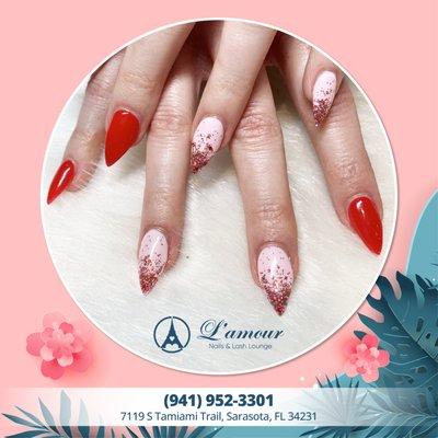 Summer is here, don't let the hot
keep you stay at home.
Best summer nails are nothing if not vibrant color.