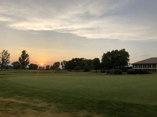 Twilight rates begin at 3pm daily