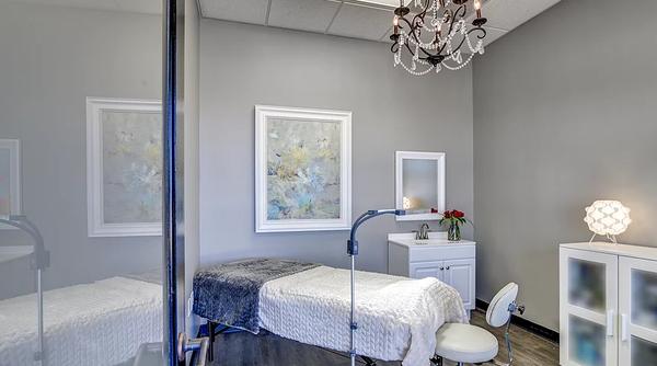 Create Microblading & lashes