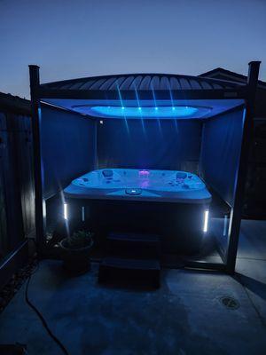 California Backyard - Warehouse