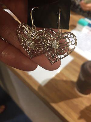 Had so much fun picking out one of my beautiful jewelry pics. Excellent prices. Great place to get that special gift.