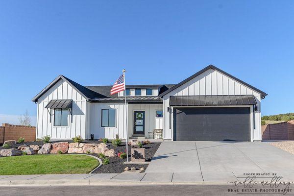 Marcus Hansen - Coldwell Banker Advatage Real Estate