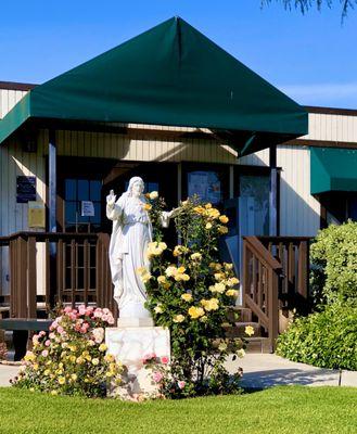 Calvary Catholic Cemetery