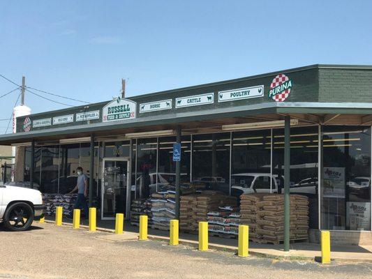 Russell Feed & Supply