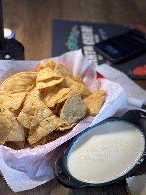 Chips and queso