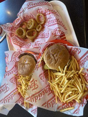 Freddy's Frozen Custard & Steakburgers