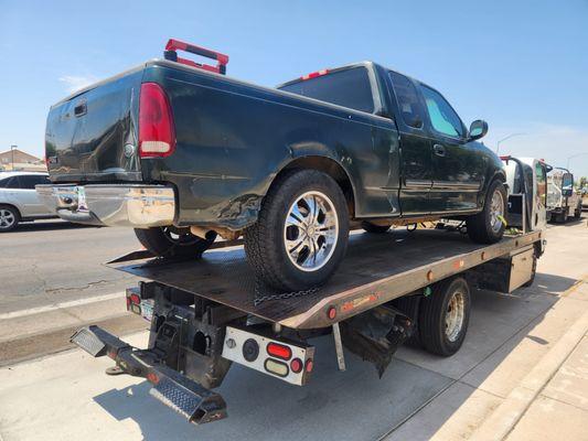 Ice Age Carriers Tow Truck