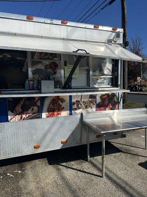 Las Delicias Taqueria y Pupuseria Food Truck