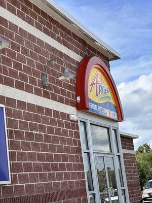 Bruce Willis Service Area