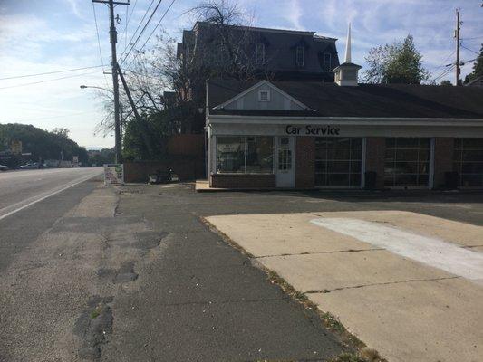 U-Haul Neighborhood Dealer