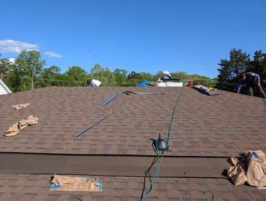 VJ's Roofing & Construction