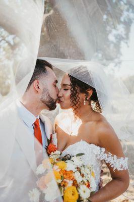 Lash Out Loud Beauty Bar