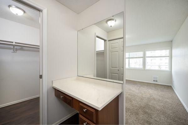 2 Bed / 2 Bath - End Unit - 1,160 sq ft