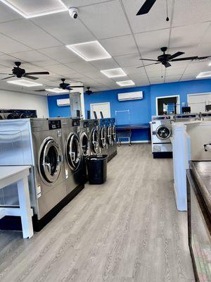 Suds & Duds Laundromat