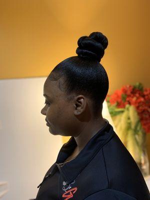 Updo/ bun
