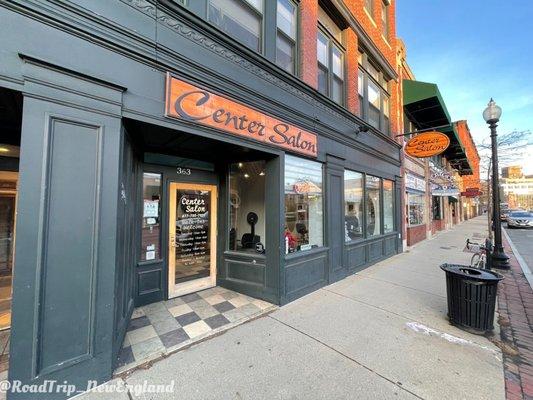 Center Salon