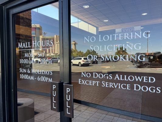 9/13/25 FYI. Mall entrance, mall hours.