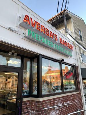 Aversa's Italian Bakery