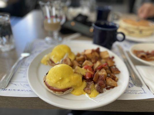 Eggs Benedict
