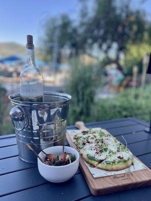 Sun dried tomato and pesto Tomato Flatbread, Bacon Wrapped Dates, Rivaura rose'