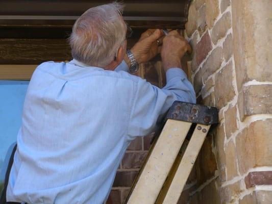 Bailey's Seamless Rain Gutters