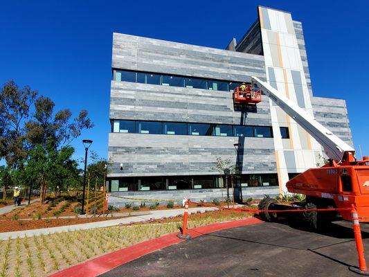 High Rise Window Washing